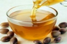  -:     Moroccan Oil